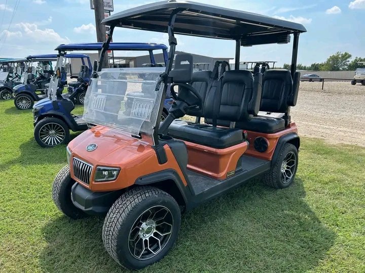 Evolution D5 Ranger 4 Plus golf cart