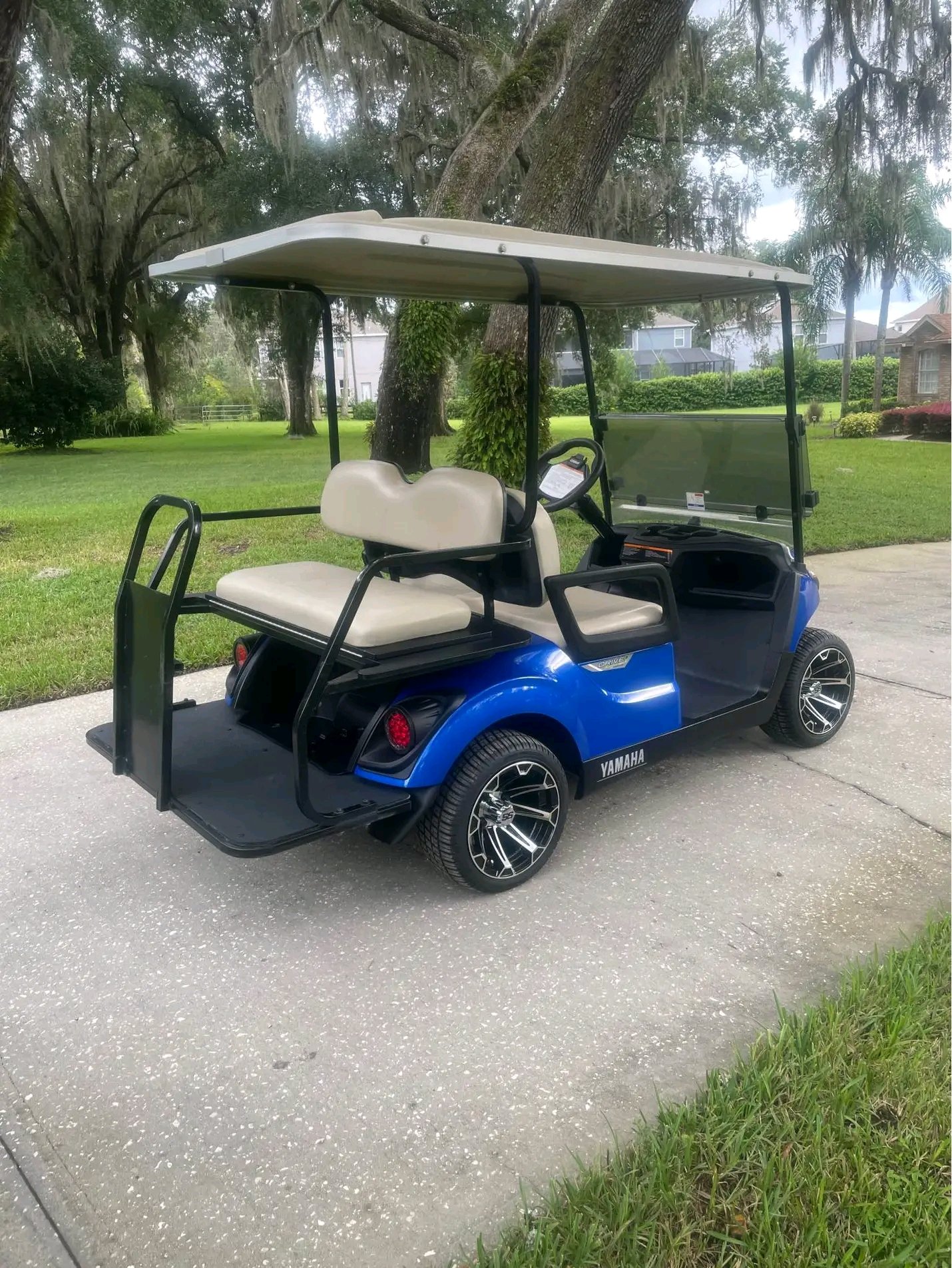 Yamaha Drive2 Golf Cart - Image 4