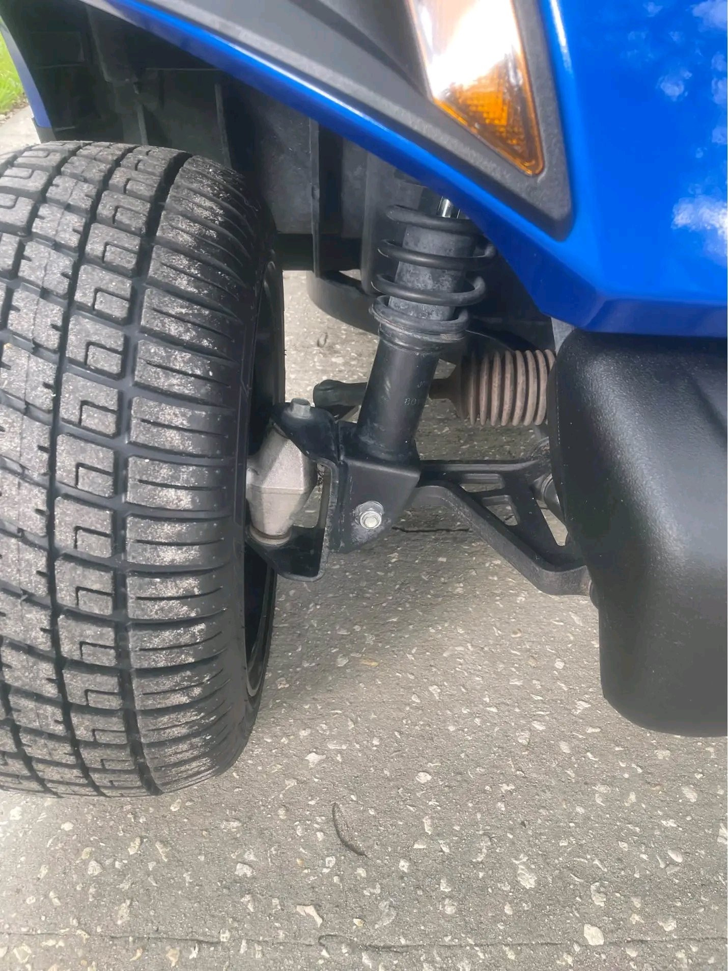 Yamaha Drive2 Golf Cart - Image 6