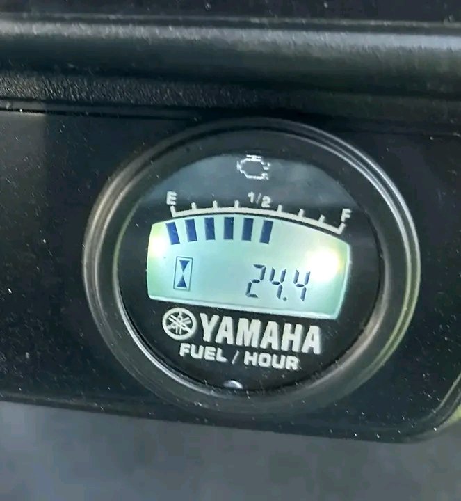 Yamaha Drive2 QuieTech EFI golf car - Image 13