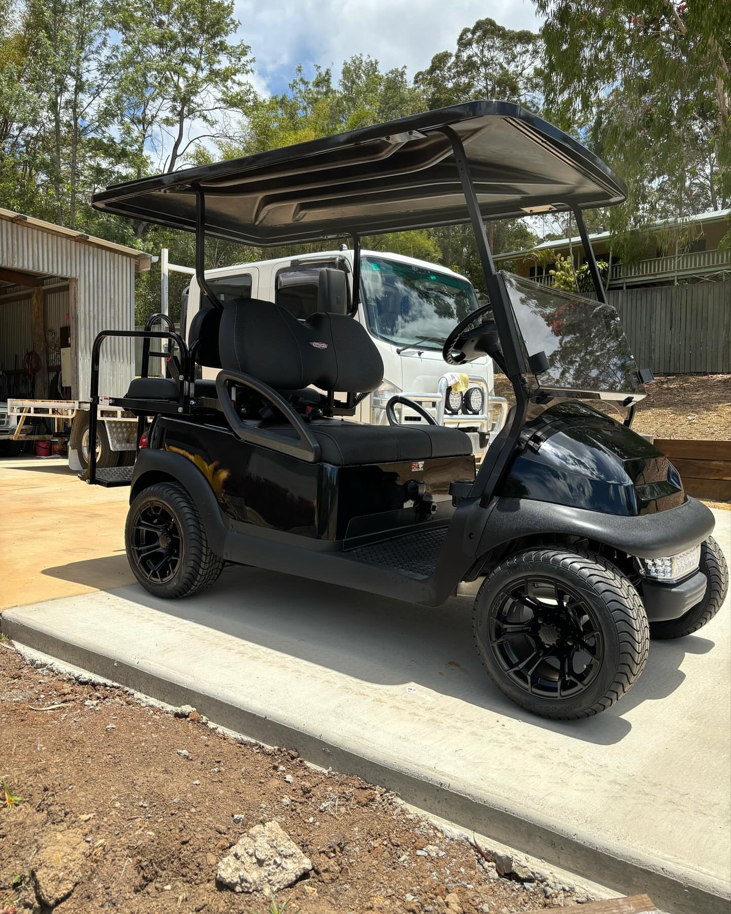 Club Car - Image 7