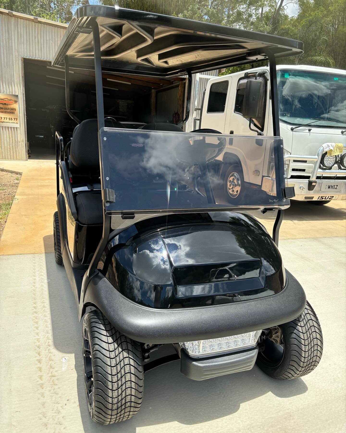 Club Car - Image 4