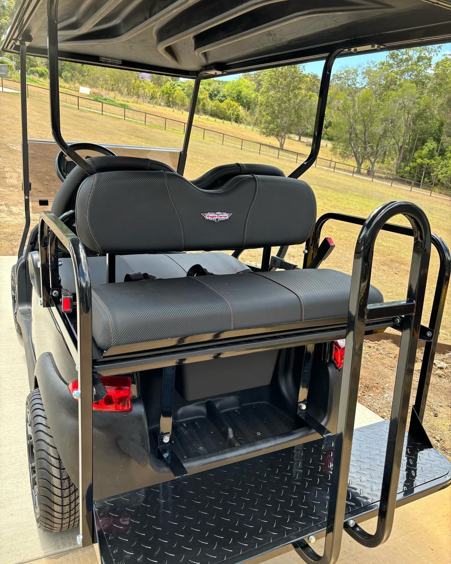 Club Car - Image 3