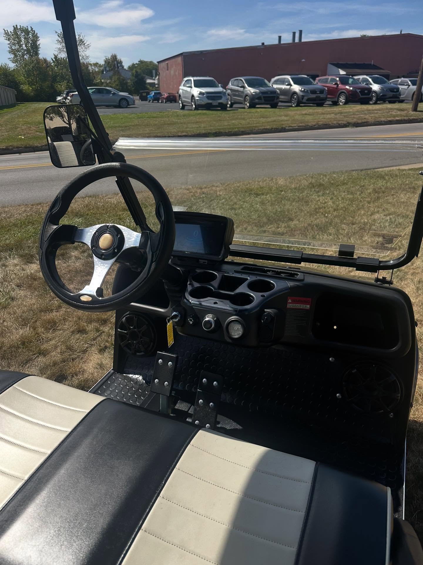 Ezgo Express S4 Elite Electric Golf Cart. - Image 5