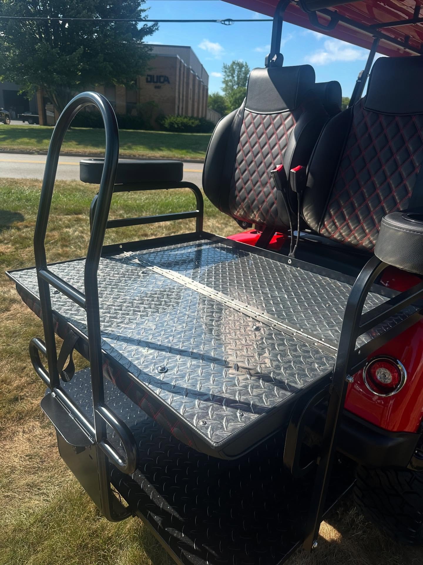 2025 Epic E60L Lithium 6 Passenger Golf Cart - Image 3