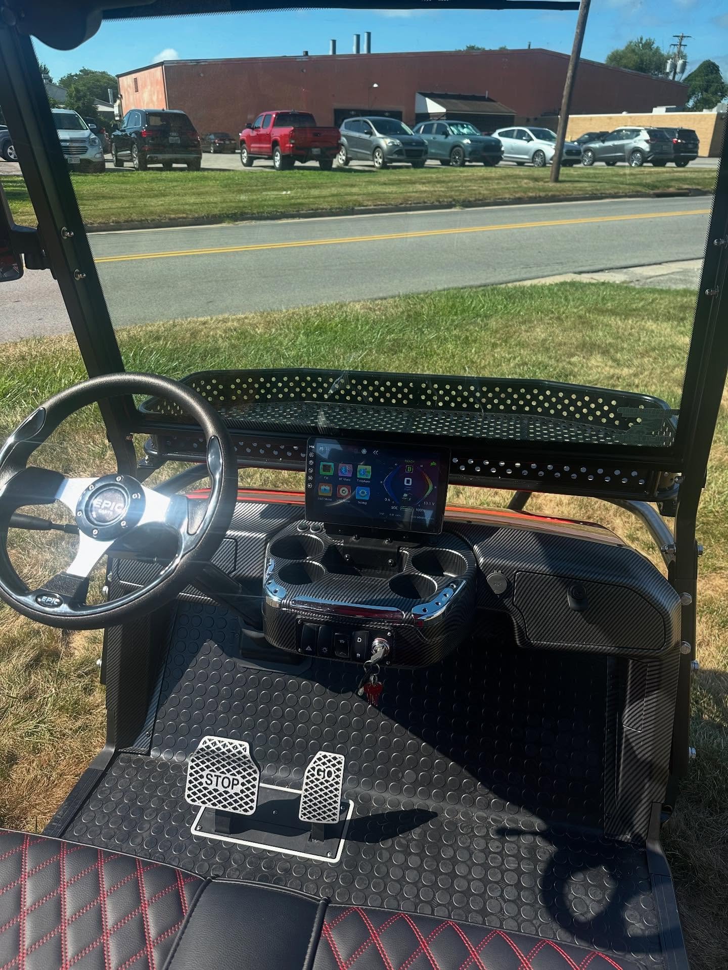 2025 Epic E60L Lithium 6 Passenger Golf Cart - Image 4