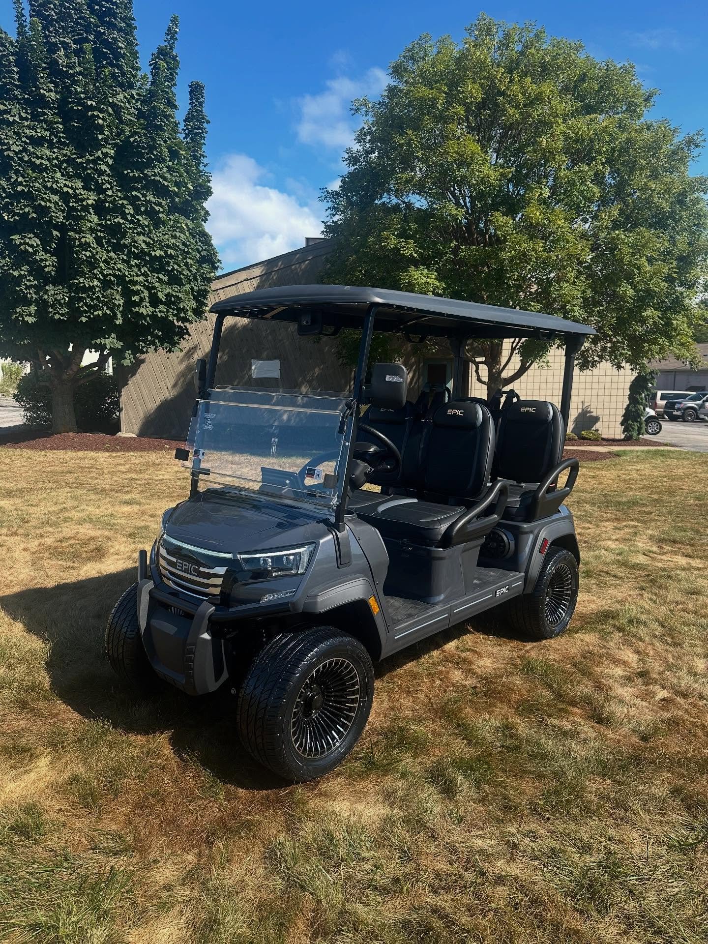 2025 Epic E40FX Lithium Forward Facing Golf Carts
